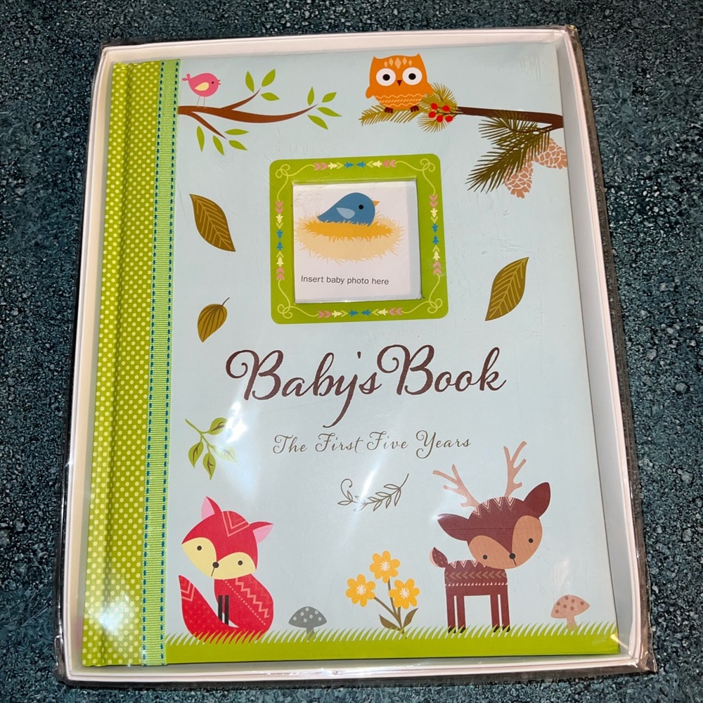Baby Book; Gender Neutral (new)
